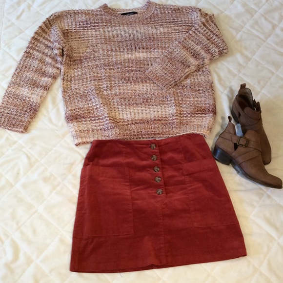 Forever 21 rust velvety mini skirt - Picture 2 of 5